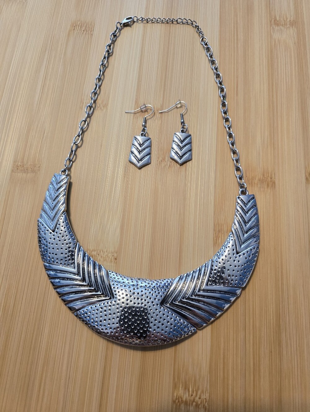 👑Silver Geographic Goddess Statement Collar Bib Necklace & Earring Set